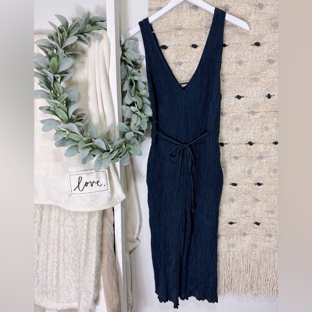 ASTR the label blue cropped jumpsuit size S
